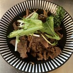 立食い酒場 おいしい輪 - 牛肉のしぐれ煮 ¥275