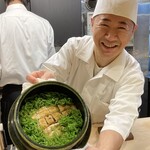 四谷 うえ村 - ひつまぶし釜飯の出来上がりと大将の笑顔