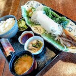光る海 - 活イカ刺定食