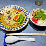 うずとかみなり - 「冷やし中華UK」¥1,200と限定飯の「地鶏炭火焼とりご飯」¥400