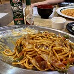 キッチン あずま - ナポリタン♡と言えば…タバスコとパルメザン粉チーズ