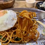 キッチン あずま - 厚みのある♡鉄製のフライパンで炒められた…香ばしい香りのナポリタン