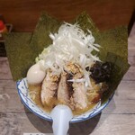 波 - 料理写真:全部入りらーめん (塩) ～厚切りチャーシュー3枚、半熟玉子、長ネギ、キャベツ、もやし、木耳、海苔5枚入り、税込1,500円
