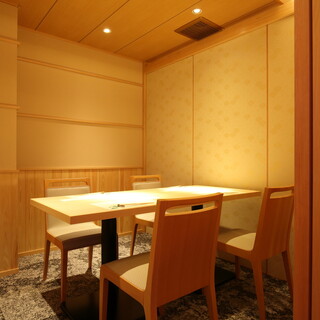 【完全個室あり】和モダンで洗練された雰囲気◇癒しの上品な空間