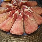 焼肉 龍華園 - 特選タン二人前
            