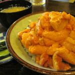 うに丼接写。この粒のたちぐあい！！