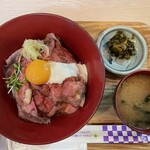 ローストビーフ丼いがらし - 