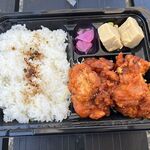 おいしい生ビールのお店 黒日果 - ヤンニョムチキン弁当