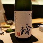 すし玲 - 龍力 純米吟醸 ドラゴン 黒（兵庫）