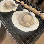 磯丸水産 - ホタテ、つぶ貝