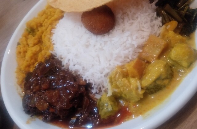 Curry pot photo 3