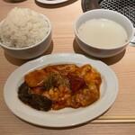 Yakiniku Shino - ミックスホルモン定食