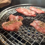 芝浦食肉市場直送 吉祥寺ホルモン - 