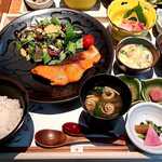 神楽坂 SHUN - 旬の焼魚と炊き立て米御膳　