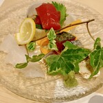 尾張 三ぶん - 鮮魚三種盛り合わせ（¥2,420）（税込）
