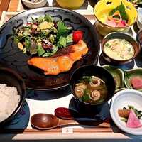 神楽坂 SHUN 分家 - 旬の焼魚と炊き立て米御膳　