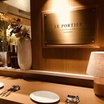 LE PORTIER Par Aux Delices de dodine - 