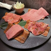 西麻布 焼肉 X - 
