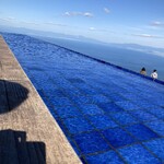 びわ湖テラス - 琵琶湖に飛び込めそうな眺め…