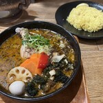 スープカレーGARAKU - やわらかチキンレッグと野菜
