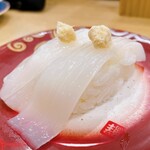 回転寿し トリトン - 【2023年09月】やりいか山わさび＠385円(込)／2貫