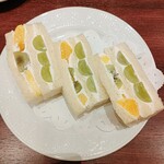 神戸にしむら珈琲店 - フルーツサンド