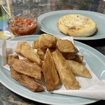 219549419 - AREPA DE QUESO＆YUCA FRITA