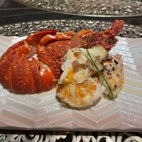 炭和食かなうS 特別室 - 伊勢の伊勢海老
