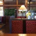 ビリオン珈琲  - 店内テーブル席