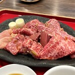 炭火焼肉 久 - ヒレ・シンシン・カイノミ・ハツ・五穀地鶏
