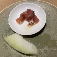Indigo Home Kitchen Yamateras - 生ハムとカットメロン。こうなれば、やる事はただ一つ。