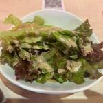 Nico cafe - サラダは葉野菜中心の胡麻ドレッシングのサラダ。