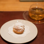 ARMONICO - 自家製シュークリーム　レモン風味