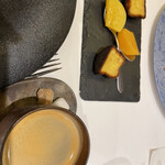 Prive de Lien - カヌレ、柿、コーヒー