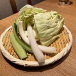 個室居酒屋 泳ぎイカ×もつ鍋 九州料理 弁慶 - 