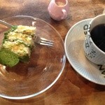 珈琲蔵 - マンデリン@400円とハーフの抹茶ケーキ@200円