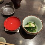 Kuzuryuu Soba - お通し（小松菜と松茸のおひたし）