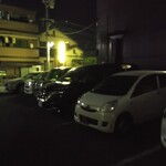 チャイナ DRAGON - 平日の夕方でほぼ満車‼️