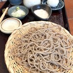 蕎麦うえ田 - 十割そば　¥1000(税込)
            追加で、とろろ¥100、おろし¥100