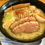 Ramen Street 桜 - 鶏白湯ラーメン