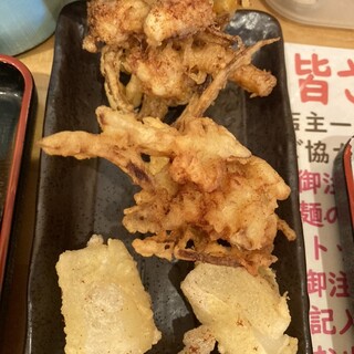 麺や梵 - 料理写真:ゲソ天　外カリッ・中フワッ