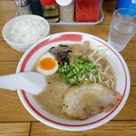 光☆MENJI - 豚骨醤油ラーメン850円 半ライス150円