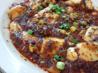 晴々飯店 - 凄い辛さでした…