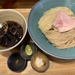 いかれたヌードル フィッシュトンズ - 