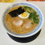 丸徳ラーメン - 料理写真: