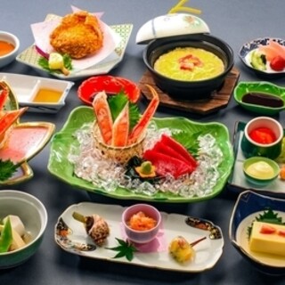 会食や接待に、昼も夜も楽しめる「かに会席」はいかがでしょうか