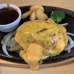 Big Boy - 手ごねチーズ包みハンバーグ1023円