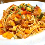 Garden-style tomato sauce pasta