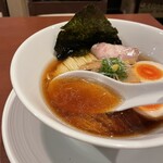 酒肴場 屯 - 煮干しに加えてコチとハガツオ出汁。鮮魚系の出汁が加わることで深い旨味がより深くなりますね。