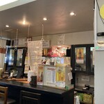 とんかつかつ屋 - 店内①